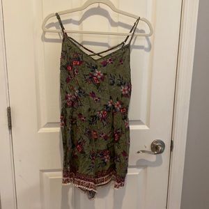 Hollister romper size M